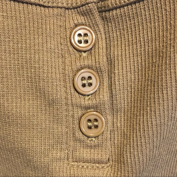 🌻 Brown Button Front Tank Top 🌻 - Picture 2 of 2